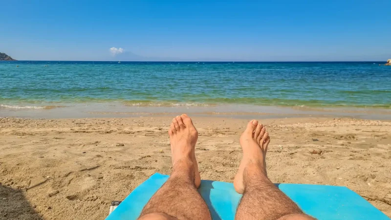 Extremo cuidado al tomar el sol en el verano
