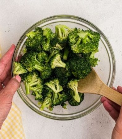 Crujientes de brócoli, originales y versátiles