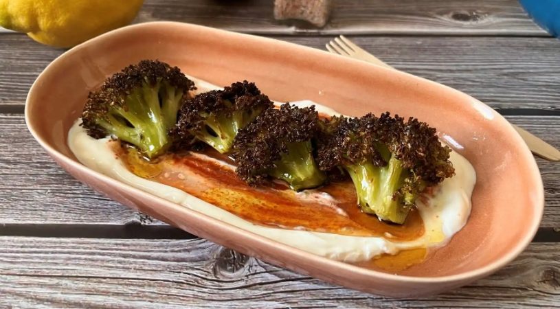 Elaboración de los crujientes de brócoli