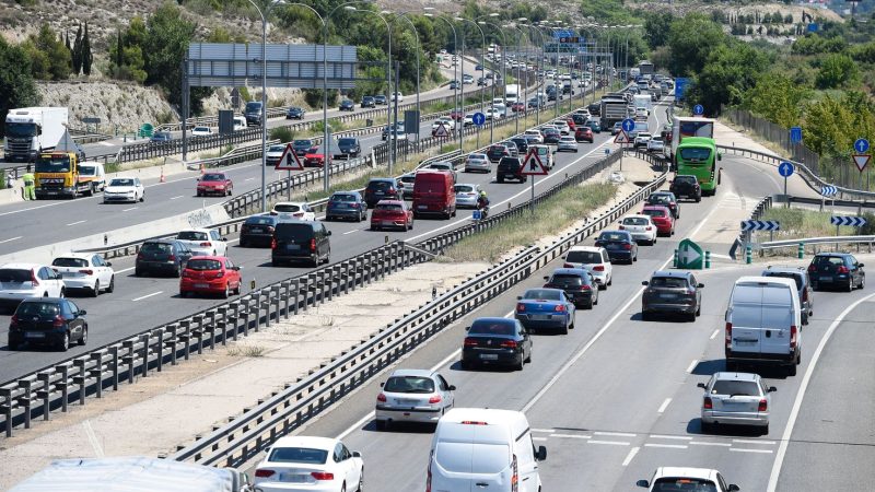 Una guía con los consejos de la DGT para estas vacaciones de verano