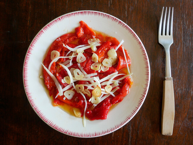 Ensalada de pimientos, un exquisito clásico del verano