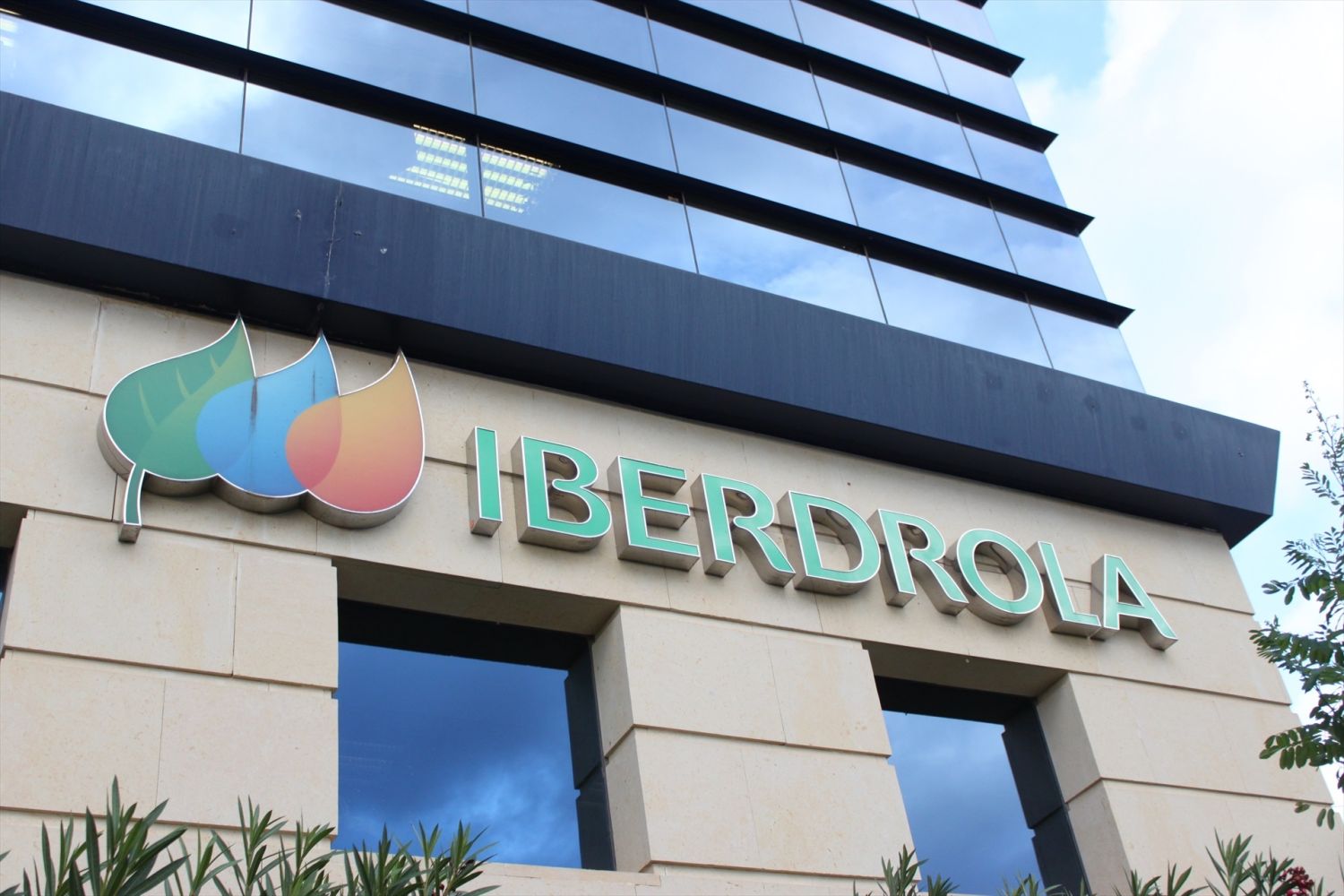 Iberdrola ‘calienta’ para sus resultados: el dividendo y el beneficio neto prometen