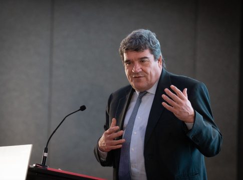 EuropaPress_5340502_ministro_inclusion_seguridad_social_migracion_jose_luis_escriva_introduce El ministro de Inclusión, Seguridad Social y Migración, José Luis Escrivá, introduce un desayuno informativo organizado por Executive Forum España de Barcelona