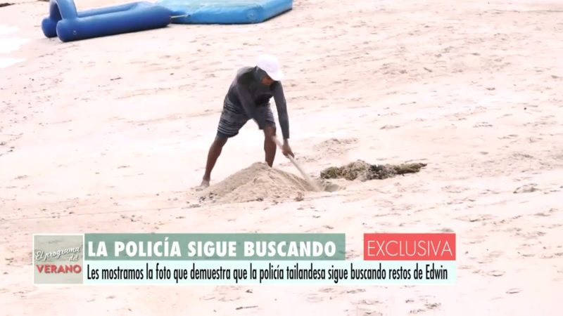 Labores de búsqueda en la playa de Koh Phangan