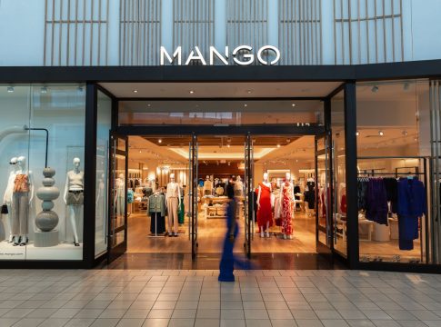 Mango sigue con su ambicioso plan de expansión por Estados Unidos para superar a Inditex Mango sigue con su ambicioso plan de expansión por Estados Unidos para superar a Inditex