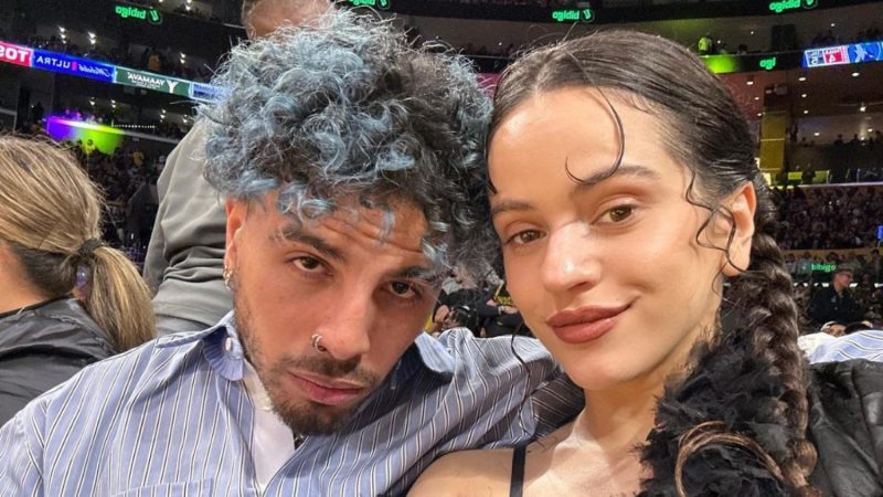 Rauw Alejandro, emula a Shakira y le dedica una canción a Rosalía tras su ruptura 21 Merca2.es Rauw Alejandro y Rosalía