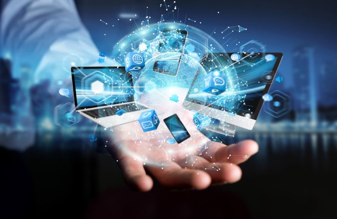 Los españoles descuidan la seguridad de su identidad digital 1 Merca2.es SEGURIDAD 3 Merca2.es