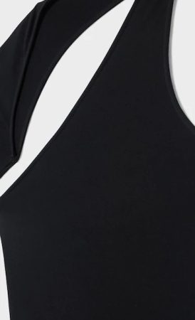 Vestido negro espectacular de Stradivarius del estilo de Camila Cabello por 19 € 35 Merca2.es No desaproveches la oportunidad de lucir este modelo de Stradivarius