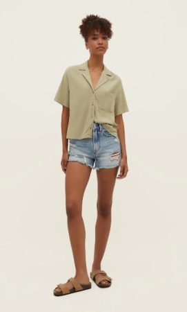 Stradivarius tiene este pantalón low cost en once colores distintos a elegir 50 Merca2 Una adición que debería estar en todos los armarios