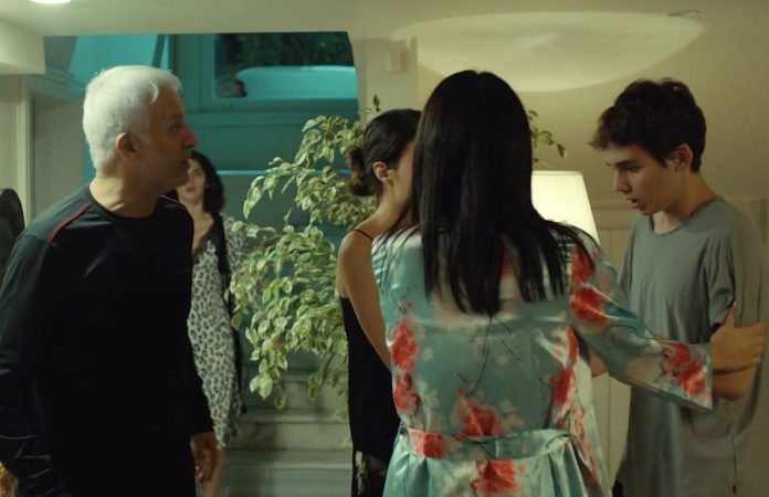 Todos tratan de tranquilizar a Erim