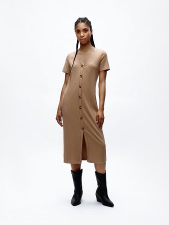 VESTIDO MIDI CON BOTONES