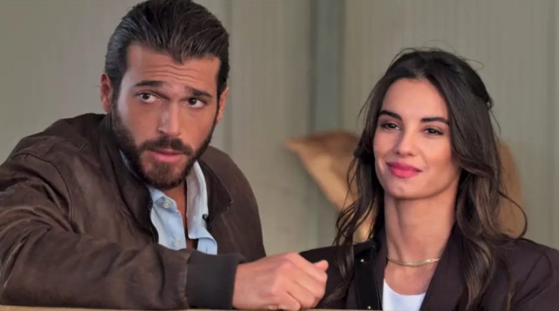 ¿De qué va el argumento de “Violeta como el mar”?