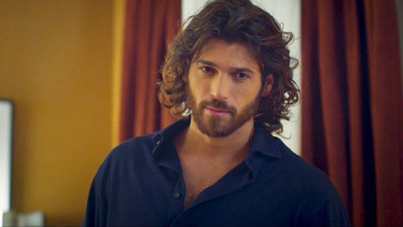 Los lazos entre Francesco y Violeta en “Violeta como el mar”