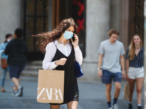 Zara está pendiente de las últimas tendencias, y en algunos casos, las crea