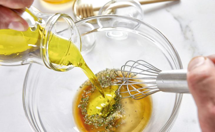 Preparación de la vinagreta agridulce