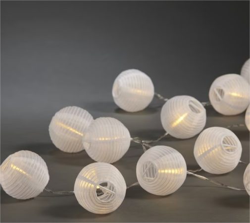 Farolillos, guirnaldas y más: El Corte Inglés tira de precio estos artículos para que tu patio brille en las noches 24 Merca2.es guinalda solar 20 luces led