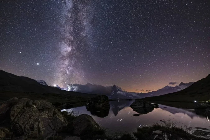 Los mejores sitios de España para disfrutar de una noche de lluvia de estrellas espectacular 43 Merca2 pedriza Merca2