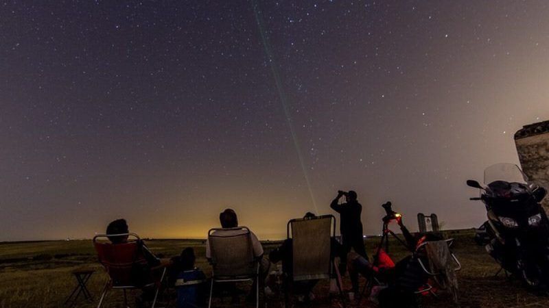 Los mejores sitios de España para disfrutar de una noche de lluvia de estrellas espectacular 46 Merca2 playa Merca2