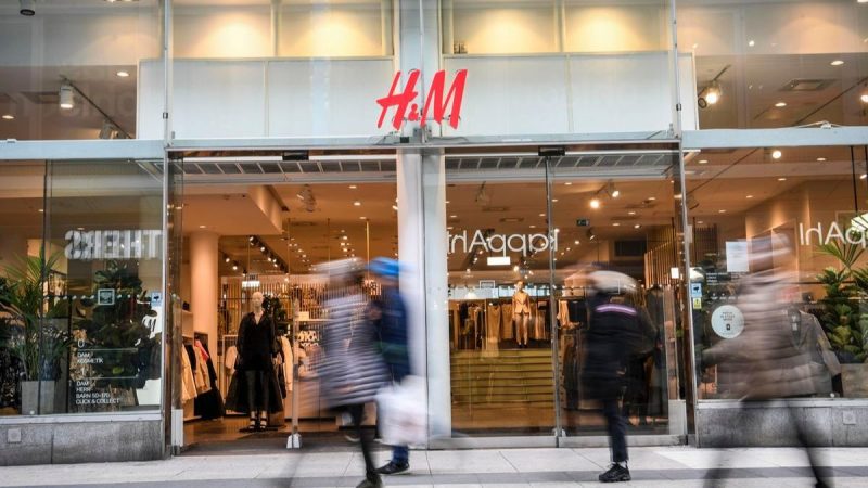Gana dinero llevando ropa usada de Mango y Zara a H&M 99 Merca2 Vender ropa usada tiene una doble función