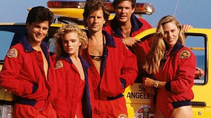 “Los Vigilantes de la Playa”