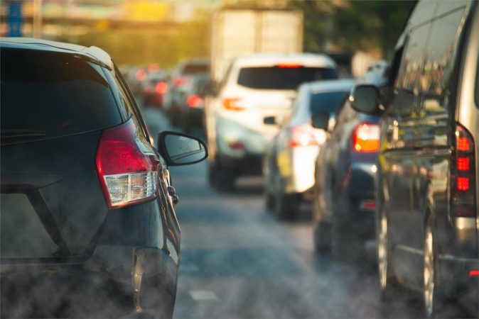 Los consejos de la DGT para superar un atasco en verano sin volverse loco 31 Merca2.es trafico Merca2.es