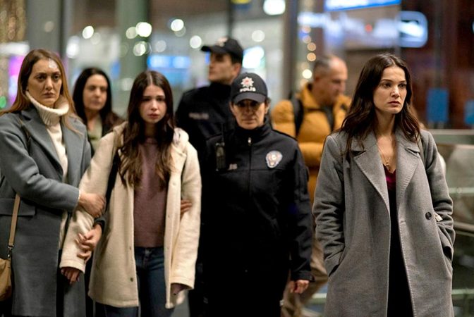 ‘Secretos de familia’: Amenaza de muerte y embarazo 1 Merca2.es Aylin, Parla y Ceylin