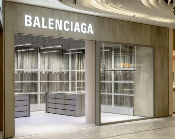 La matriz de Gucci y Saint Laurent respira: mejora ventas y da señales de recuperación en el lujo mundial 2 Merca2.es Balenciaga, Gucci y H&M