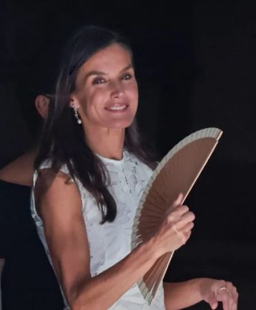 Viste como la reina Letizia por menos de 30 euros con este vestido de Sfera 3 Merca2.es Captura de pantalla 2023 09 12 205533 Merca2.es