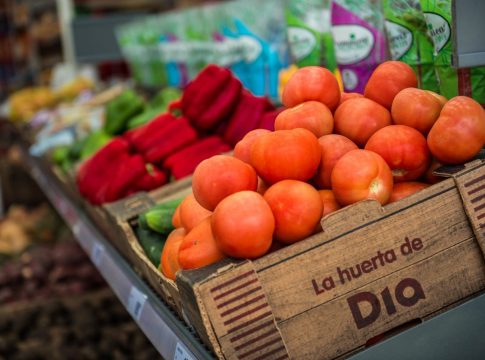 Dia reduce un 15% el desperdicio alimentario apostando por la prevención y las alianzas estratégicas Dia reduce un 15% el desperdicio alimentario apostando por la prevención y las alianzas estratégicas