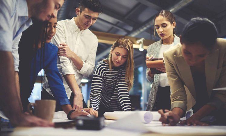 Sebastián La Rosa, médico: “La motivación está sobrevalorada; tiene un límite que la gente nunca ve” 1 Merca2.es La organización energética: el factor silencioso de la productividad y la motivación