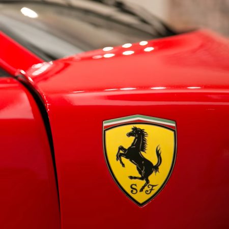 Escudo Ferrari Merca2.es