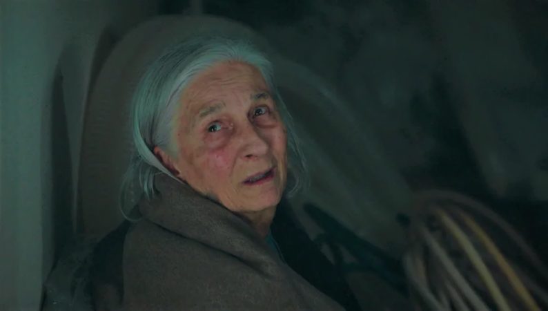 Sevgi implora que la liberen
