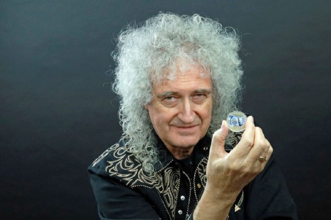brian may Merca2