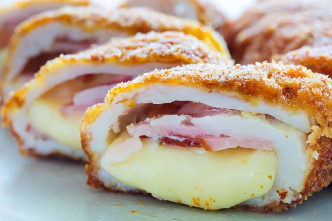 ¿Dónde se originó el cordon bleu de pollo?
