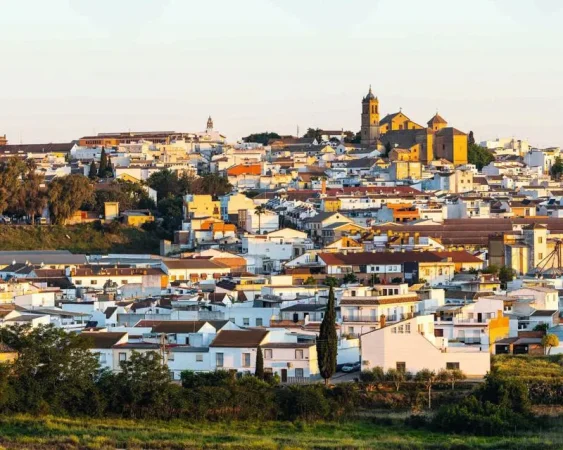 Los pueblos más bonitos de España donde tomar el mejor vino 101 Merca2.es pueblos vino