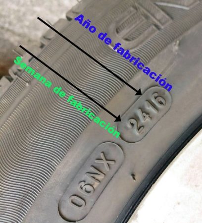 Hay un código con el que puedes saber la edad de los neumáticos