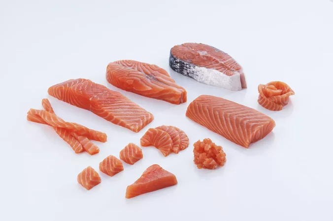 El salmón, un pescado que debes incluir en tu dieta, y el tartar es una de las mejores formas de hacerlo