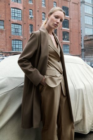 10 abrigos calentitos y elegantes de Zara para esta temporada 14 Merca2.es ABRIGO DE PAÑO