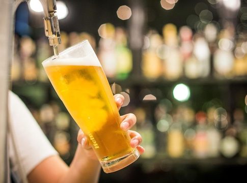 Derribando mitos Con cuántas cervezas das positivo en un control de alcoholemia 1 control de alcoholemia