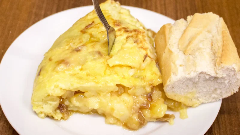 El CIS desvela la pregunta del millon la tortilla de patatas con o sin cebolla 12 Merca2.es