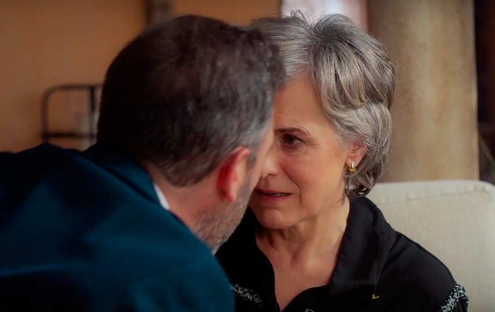 '4 estrellas': ¿Se sincerará Roberto con Rita o seguirá con su mentira? 30 Merca2.es Escena de 4 estrellas