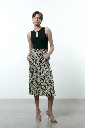 FALDA MIDI BÁSICA CON ESTAMPADO