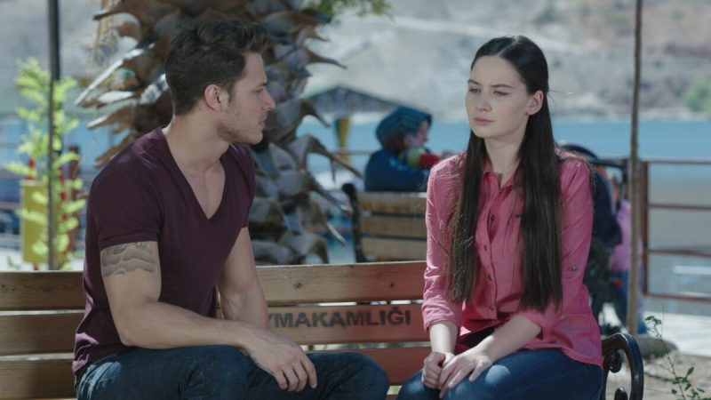 Llega ‘Karagül’, la nueva serie turca con protagonistas de ‘Pecado original’ y ‘Tierra amarga’ 54 Merca2.es FIRAT Y KADRIYE
