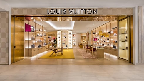 Louis Vuitton reactiva el lujo mundial: mejora ingresos en Asia y anima a rivales como Hermès y Prada 3 Merca2.es LV Merca2.es