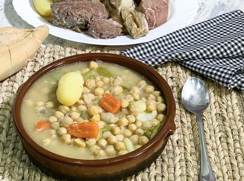 Puchero-o-cocido-andaluz
