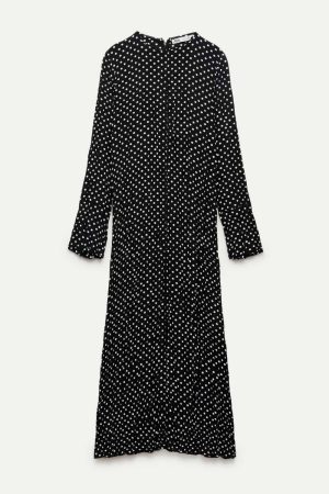 Vestido arrugado de lunares