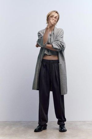 10 abrigos calentitos y elegantes de Zara para esta temporada 15 Merca2.es ABRIGO LIGERO DE PUNTO