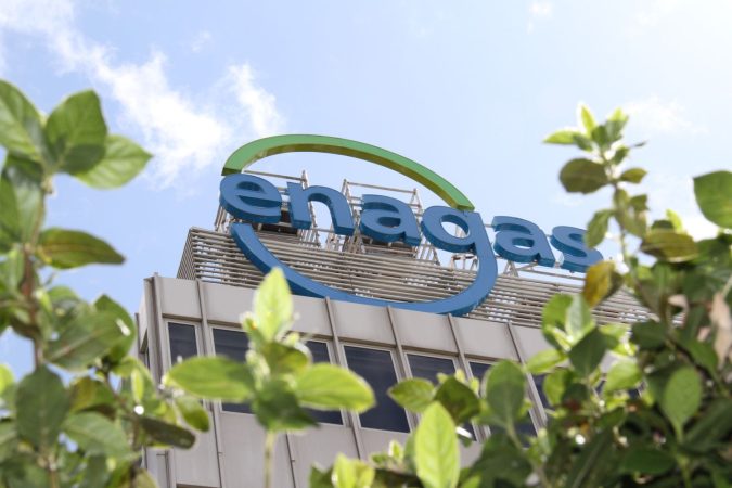 Enagás registra su Euro-Commercial Paper Programme en BME y se hace con el 100% de Axion 1 Merca2.es Renta 4 ve un potencial del 36% en Enagas tras la venta de Tallgrass