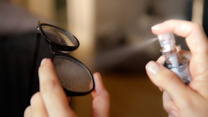 Llevas años haciéndolo sin saberlo: estas gafas de sol te pueden costar 200 € de multa, según la DGT 29 Merca2.es Riesgo de fatiga ocular y distracción