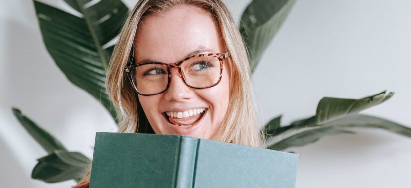 ¿Quieres dejar tus gafas graduadas impolutas y sin rayarlas? Te explicamos cómo 24 Merca2.es gafas 14 Merca2.es